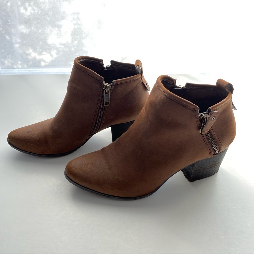 Shooter Cognac Brown Ankle Boots Block Heel Women Size 7